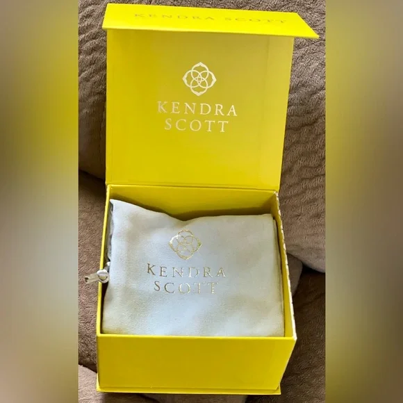 Kendra Scott Necklace Gift Box and Jewelry Bag Set - Picture 2 of 15